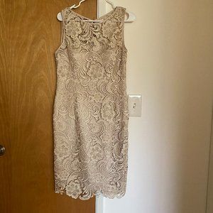 Adrianna Papell, Evening Dress, Size 8, Cream Lace